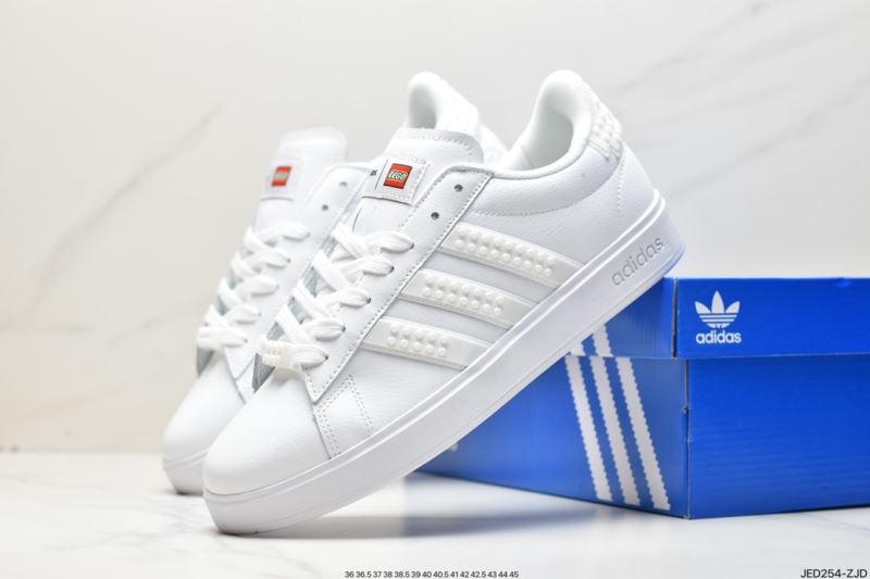 Adidas Sneakers